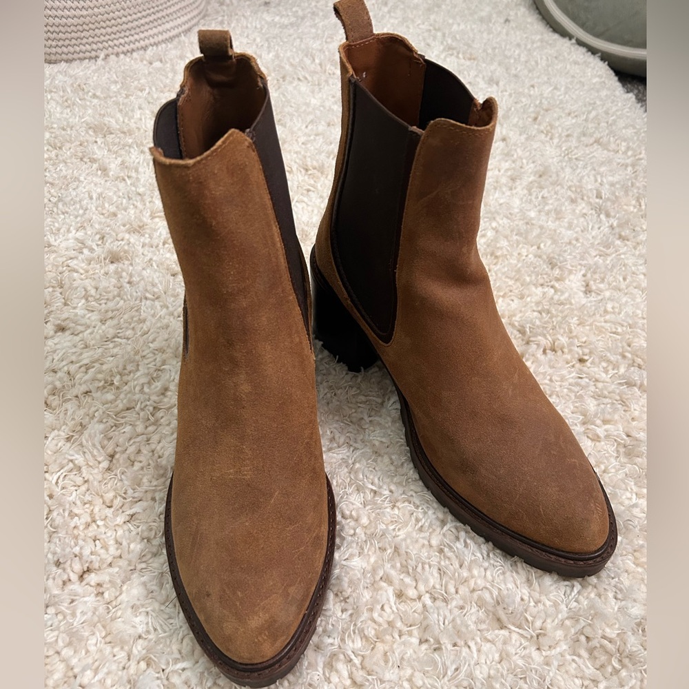 Thursday knockout suede Chelsea Boots